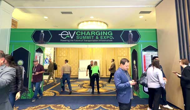 綠色征程，創(chuàng)新領航：鴻嘉利EVCS 2025展圓滿收官！(圖2)